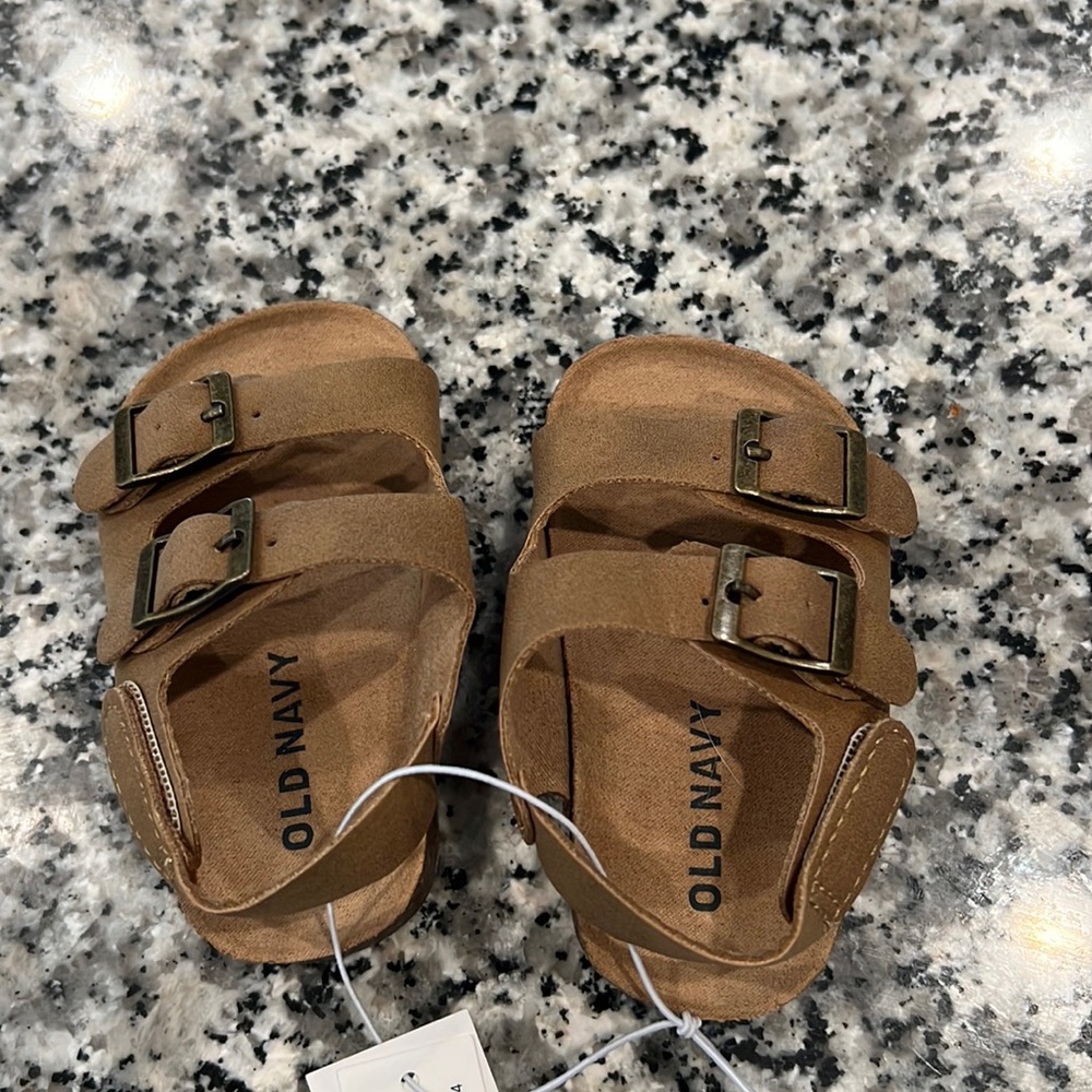 Faux-suede double buckle sandals for baby
